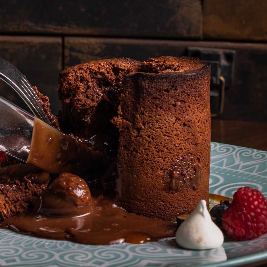 Chocolava or molten chocolate cake is a popular dessert that combines the elements of a chocolate cake and a soufflé. Here's our gooey chocolate lava goodness to brighten up your day! 🍫✨
Available at Babett at 7,500 MMK 
.
.
.
#babettyangon #RandBLab #restaurantinyangon #frenchrestaurant #frenchfood #winebar #frenchcuisine #meringue #frenchsweets #dessertlover #frenchdessert #frenchpastry #sweettreat #sweettooth #dessertporn #dessertsofinstagram #lemonmeringue #lemon #tart #lemontartlets